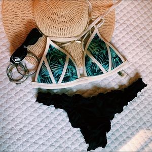 Victoria’s Secret Bikini 💦